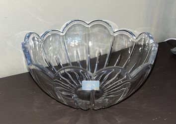 🎄 Holiday Entertaining! Mint Condition Vintage Mikasa “Jackson Square” Bowl. $20