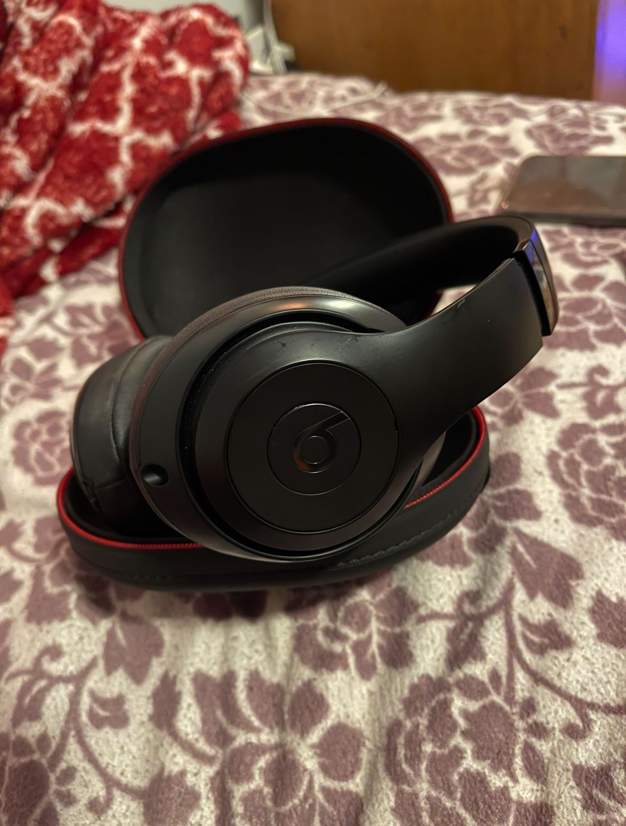 Beats Studio2 Wireless Noise Cancellation