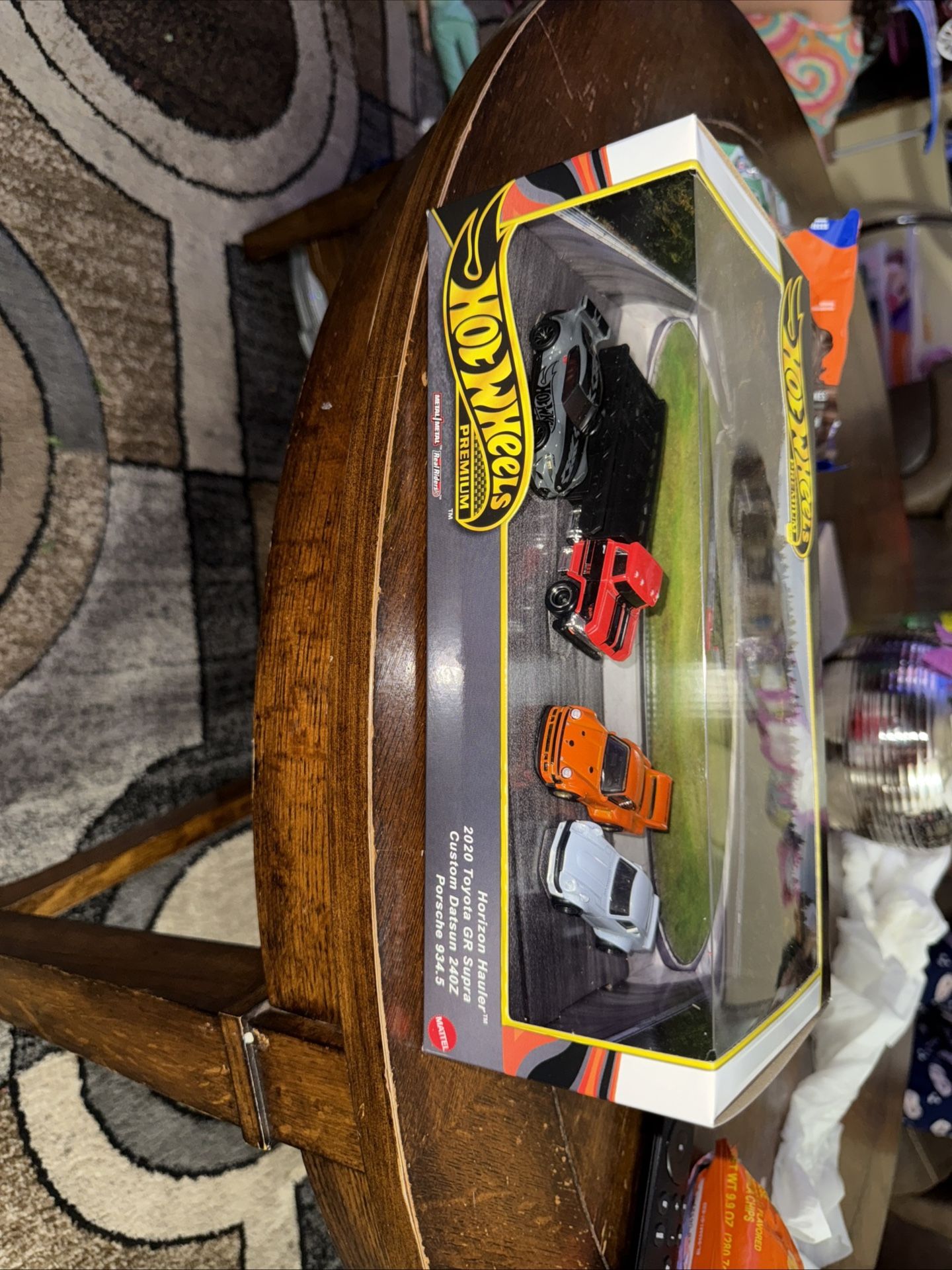 2024 Hot Wheels Premium Diorama Garage box Porsche 934.5 Toyota Supra GR Datsun