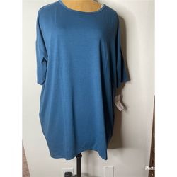 LulaRoe over sized top