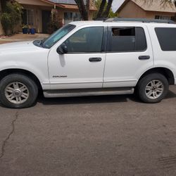 2005 Ford Explorer