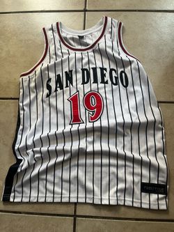 San Diego state Tony Gwynn jersey fits like a large
