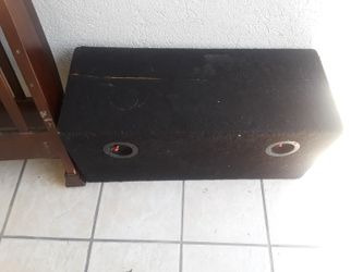 cambio por bocinas de dj esta sub o aparatos de dj
