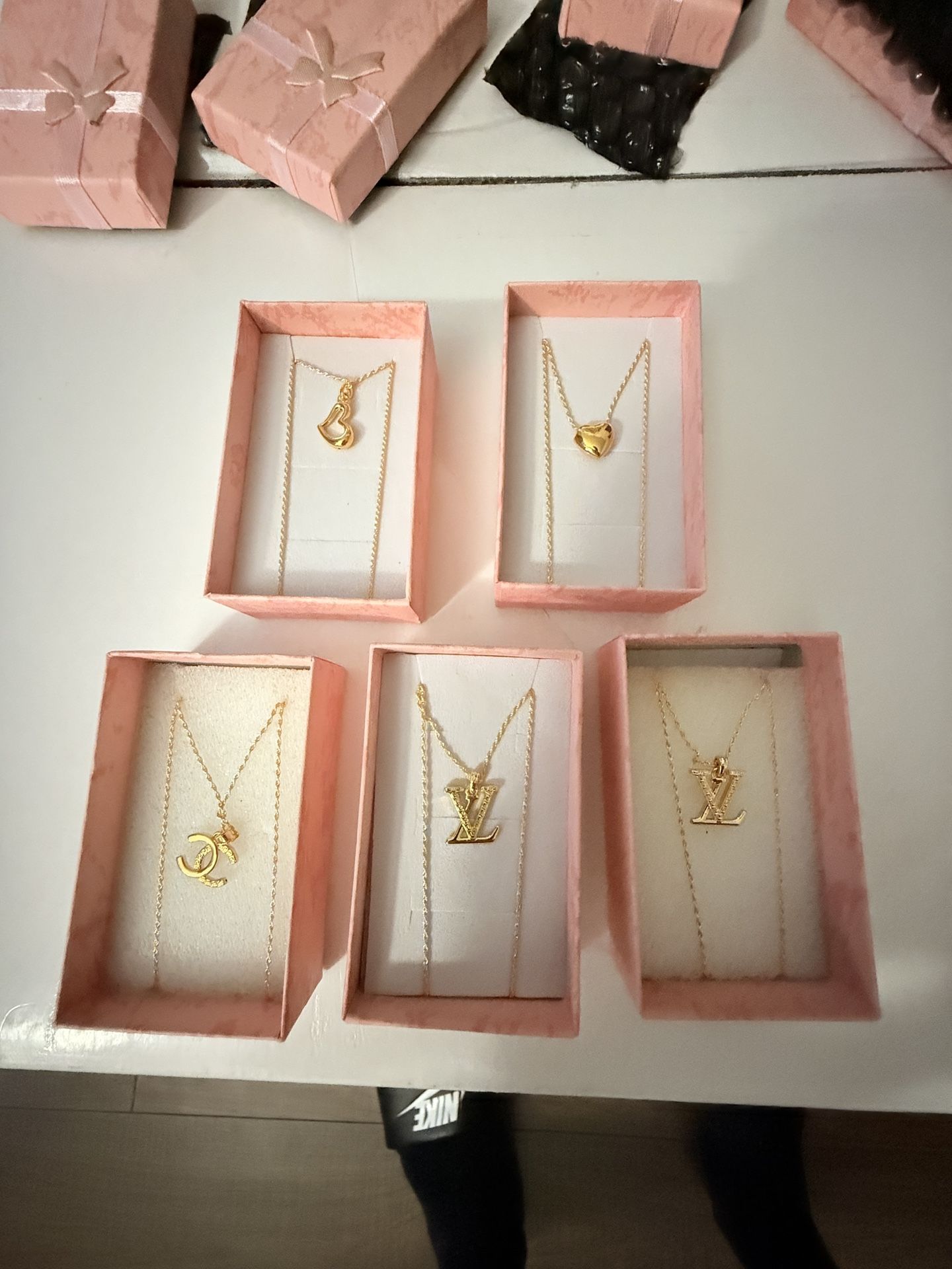 18k Saudi Gold
