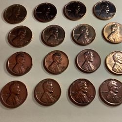 Lot-of-16-wheat-cents-in-almost-mint-condition