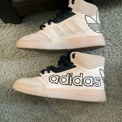 Youth Adidas Mid Tops Size 6.5