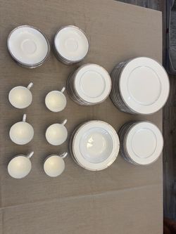 Noritake Fine China White Porcelain Dinnerware Set with Silver Trim