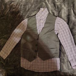 Boys suit size 7