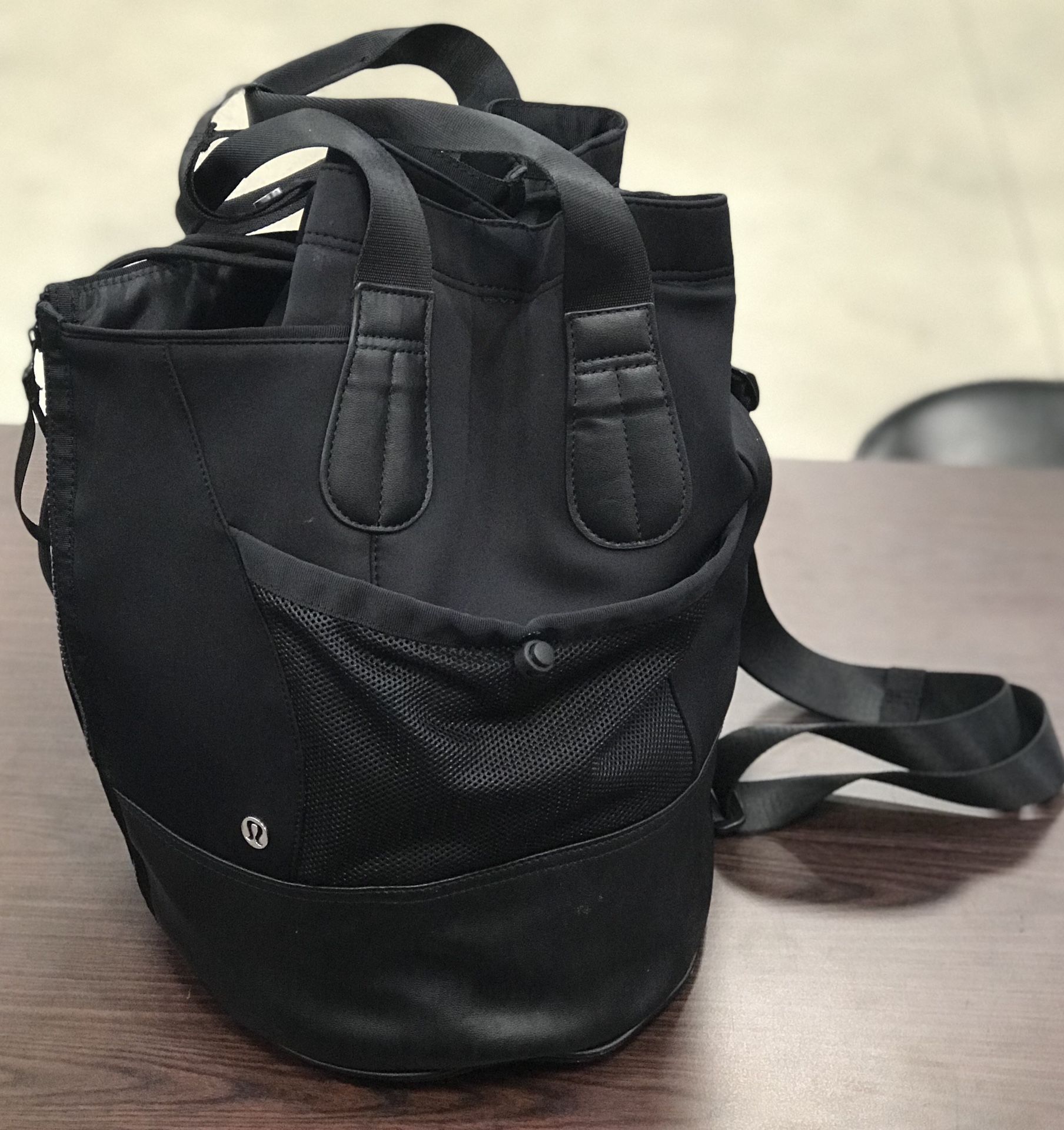 Lululemon Tennis Rally Bag 21L for Sale in Fort Lauderdale, FL - OfferUp