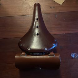 Brooks Saddle And Bag 