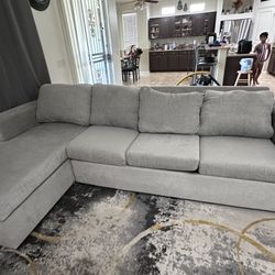  Sectional Sofas With 2 Ottomans