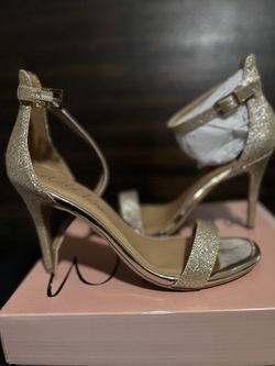 Wild Pair Gold Glittered Heel