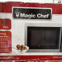 Magic Chef Countertop Microwave Oven 