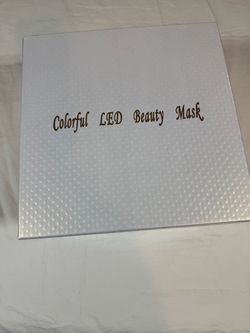 7-color LED light therapy facial mask