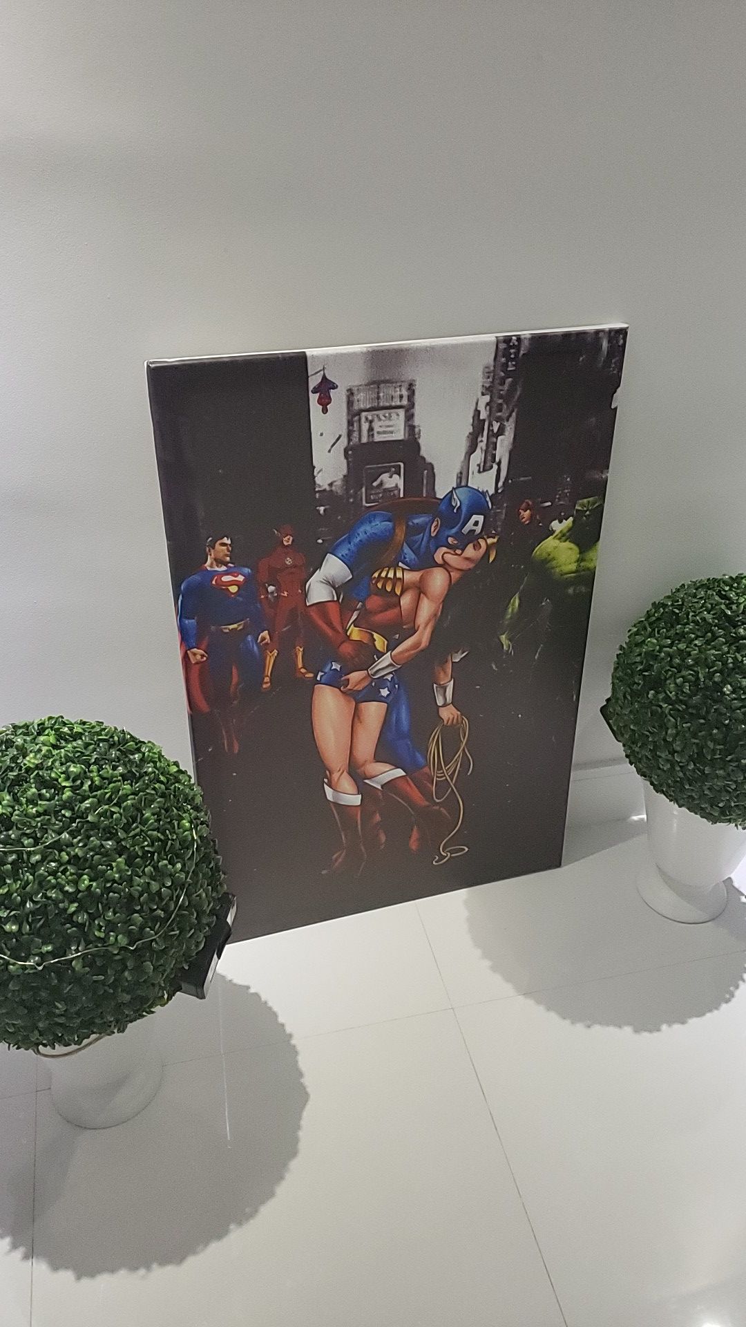 Marvel and DC Captain america and wonder woman kiss in nyc