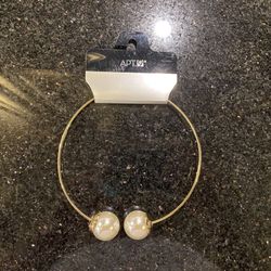 APT.9 Pearls & Gold Bracelet 