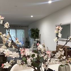 fake flower arrangements