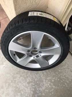 Mercedes CLA 250 Great Spare Rim and Tire (NEW). For your car that does not come with a spare.