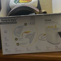 Medela Breast Pump comes With All The Parts