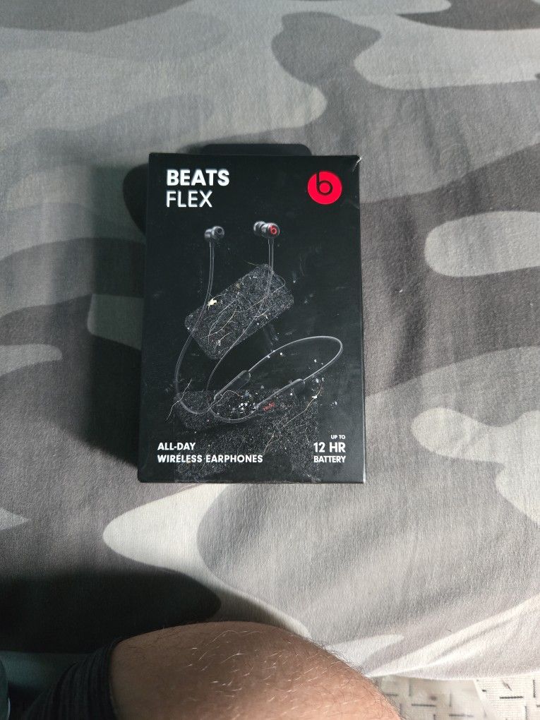 Beats Wireless Earphones 12 Hr Battery