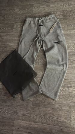 Dark Oak Essentials Sweats