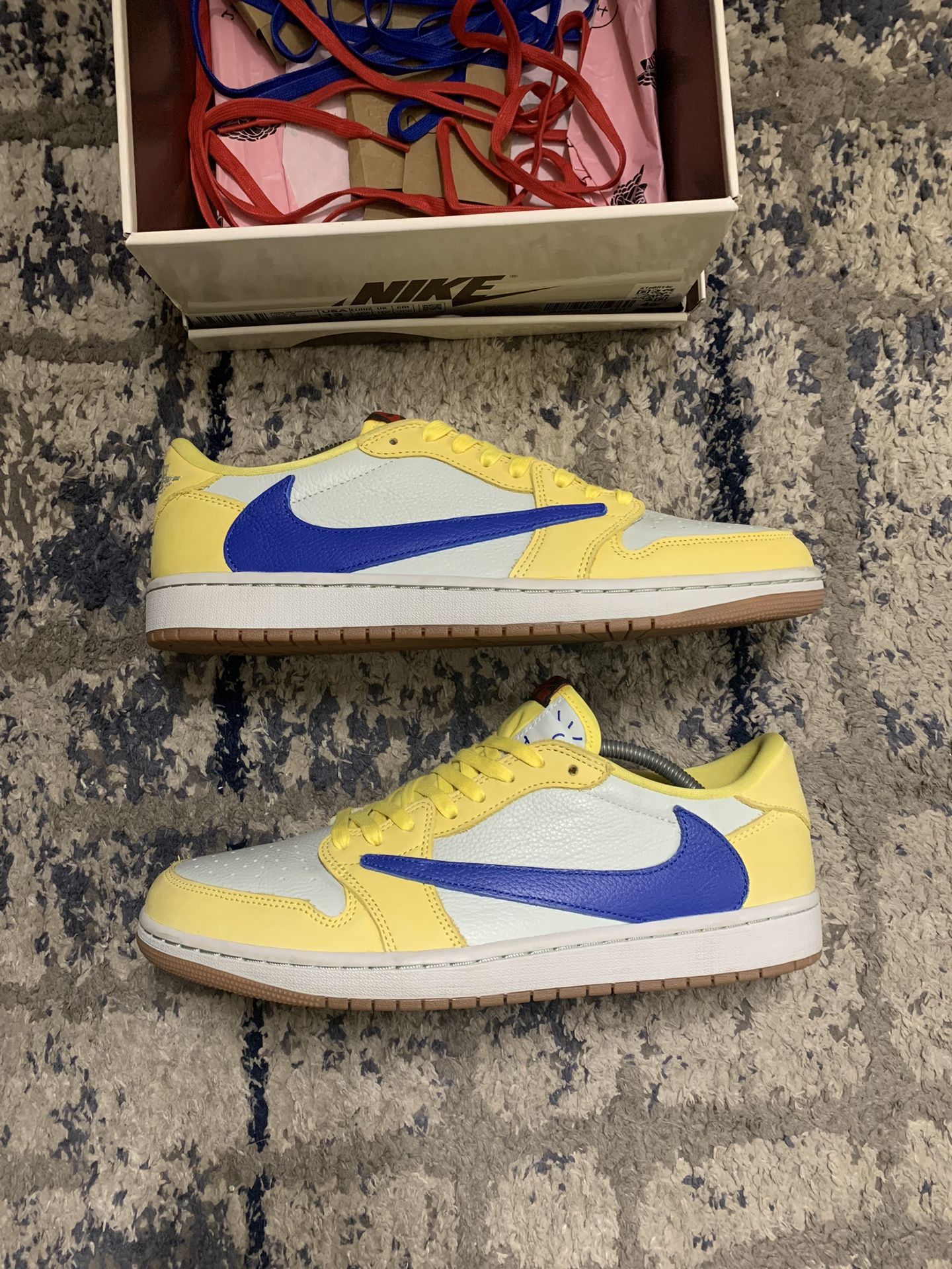 Jordan 1 Travis Scott Canary Size 11.5M