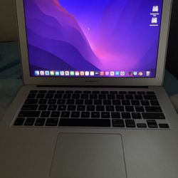 2015 Apple Macbook Air(Read Description)