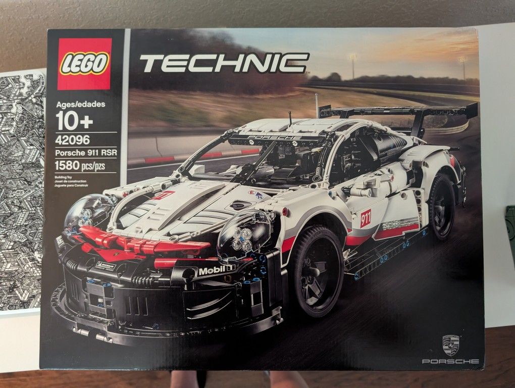 LEGO Technic Porsche 911 RSR 42096 – Brand New & Sealed