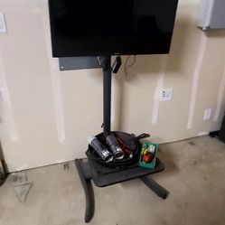 32-inch TV with stand 