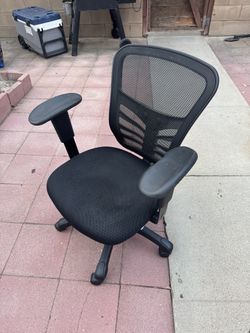 Black office chair