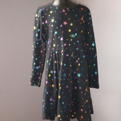 Jumping beans girls size 6 black with stars long sleeve all day play dress
60% cotton & 40% polyester

