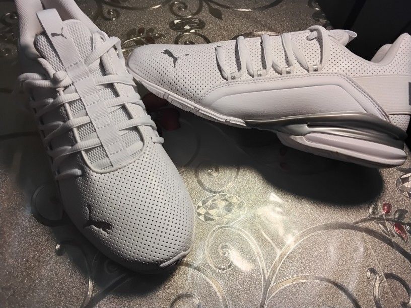 Pumas Axelion Perf New #9 --$ 60