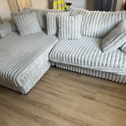 Light Grey Right Facing Sectional 
