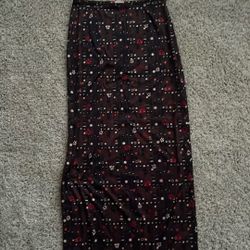 brown women’s skirt 