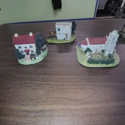 Lot Of  9 Different PUEBLO ENCANTADO Collection HO Scale Buildings