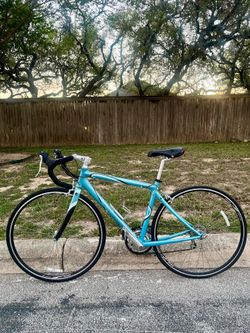 Giant Road Bike