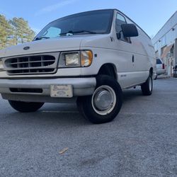 2002 Ford E-250
