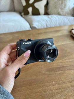 Canon Power Shot G7 Mark III digital camera black