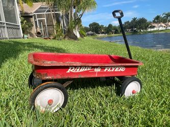 Radio Flyer Red Metal Wagon