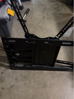 Leg tv wall mount