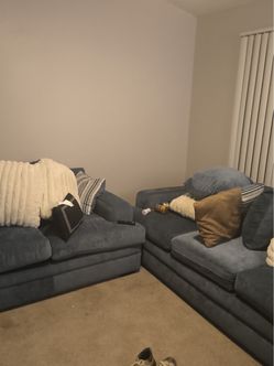 Living room set‼️ 4 SALE‼️**PICKUP ONLY‼️