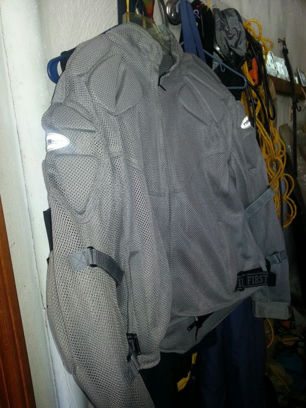 Like New mesh motorcycle jacket XL