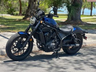 Honda Rebel  DCT 2025 6500 miles 10k OBO (contact info removed)