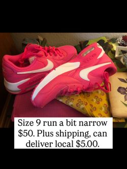 Nike,Hot Pink women’s size 9