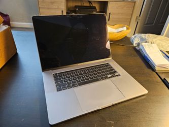 MacBook Pro i7