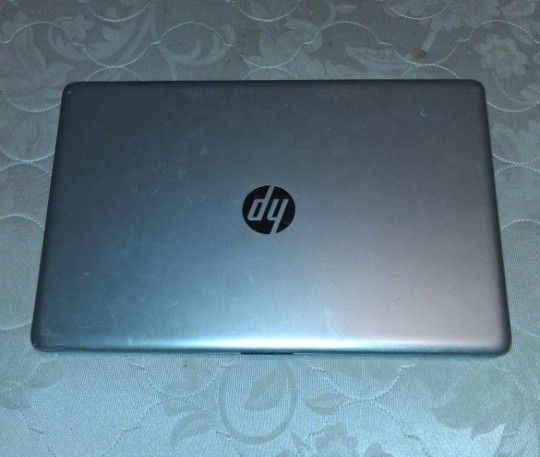 Hp Laptop (Needs Hard Drive)