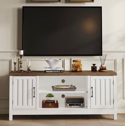 Farmhouse TV Stand with Cabinet Storage