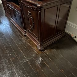 Antique Wooden TV Stand.Console