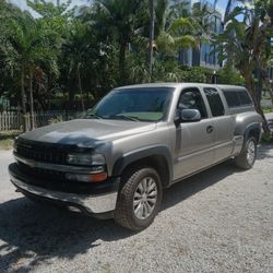 2000 Chevy Z71 4x4 Stepside 15K Miles