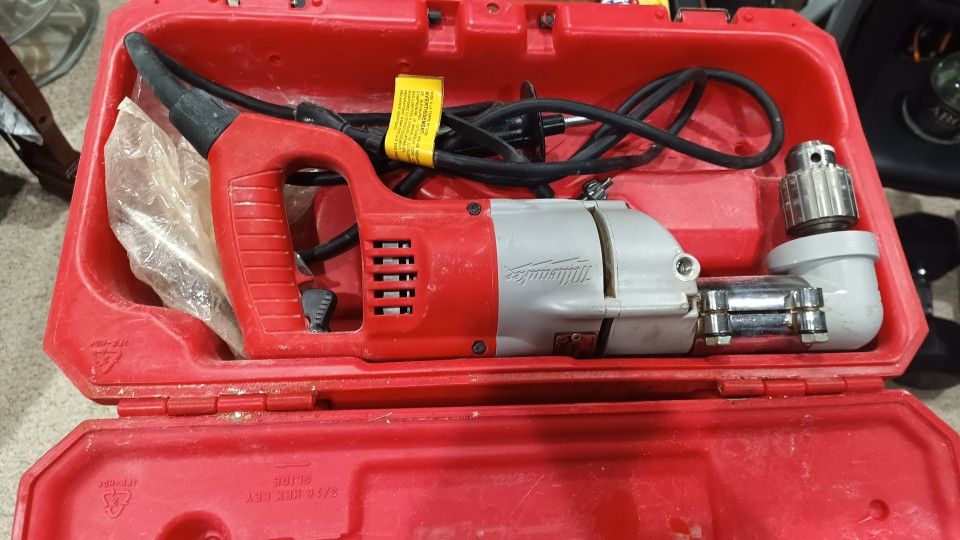 MILWAUKEE 7 Amp Corded 1/2 In. Corded Right-Angle Drill Kit with Hard Case